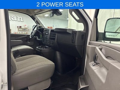 2025 Chevrolet Express Passenger 1LT