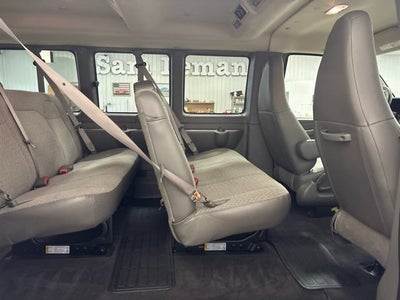 2025 Chevrolet Express Passenger 1LT
