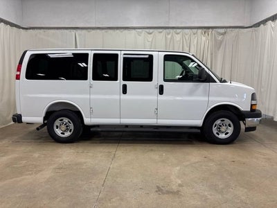 2025 Chevrolet Express Passenger 1LT