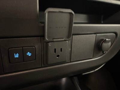 2025 Chevrolet Express Passenger 1LT