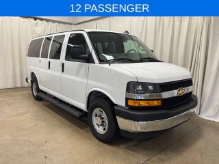 2025 Chevrolet Express Passenger 1LT