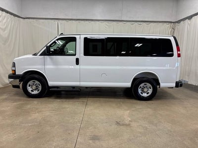 2025 Chevrolet Express Passenger 1LT
