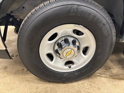 2025 Chevrolet Express Passenger 1LT