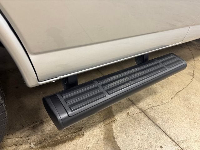 2025 Chevrolet Express Passenger 1LT