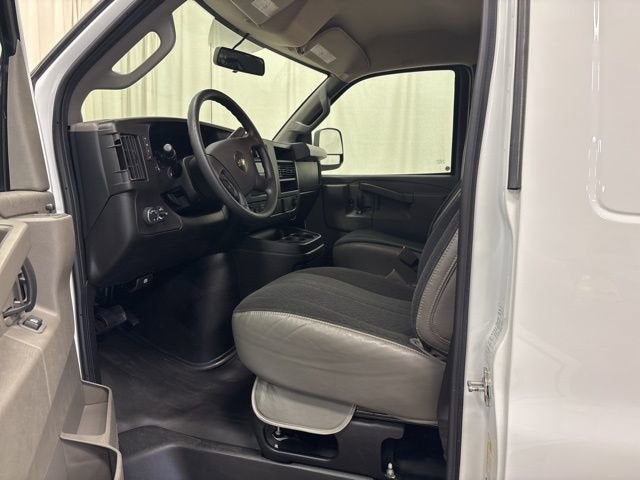 2023 Chevrolet Express Cargo 2500 WT