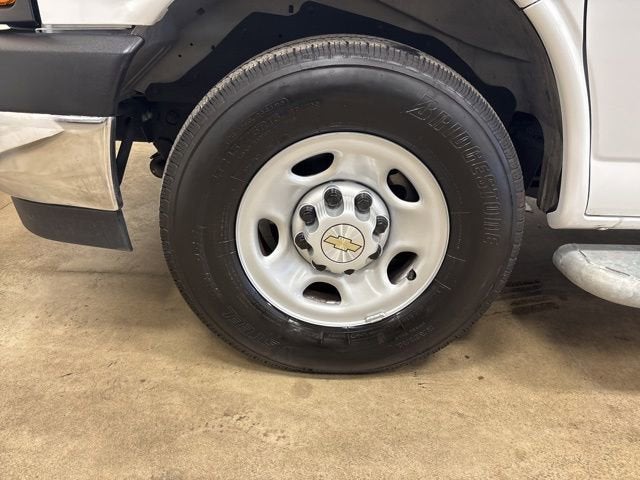 2024 Chevrolet Express Cargo 2500 WT