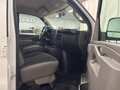 2024 Chevrolet Express Cargo 2500 WT
