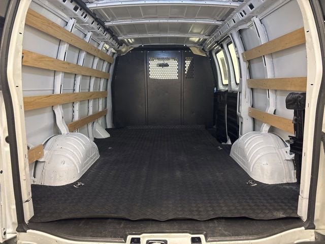 2024 Chevrolet Express Cargo 2500 WT