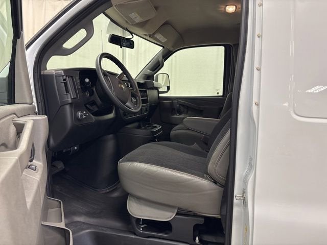 2024 Chevrolet Express Cargo 2500 WT