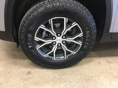 2024 GMC Acadia AT4