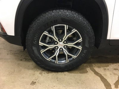 2024 GMC Acadia AT4