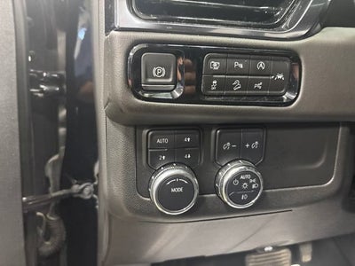 2025 GMC Yukon AT4
