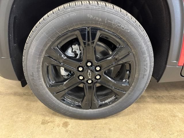2027 Chevrolet Traverse LT - Photo 11