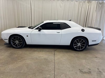 2016 Dodge Challenger 392 Hemi Scat Pack Shaker