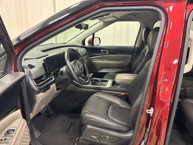 2025 Kia Carnival LXS