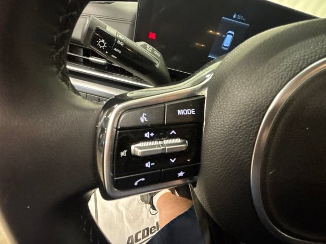 2025 Kia Carnival LXS