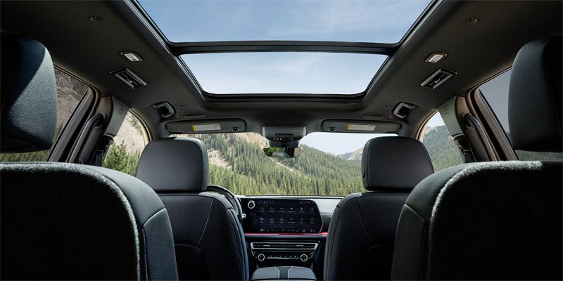2026 Chevrolet Traverse in Eureka Illinois with 17.7-inch touchscreen, 11-inch Driver Information Center, and built-in Google navigation